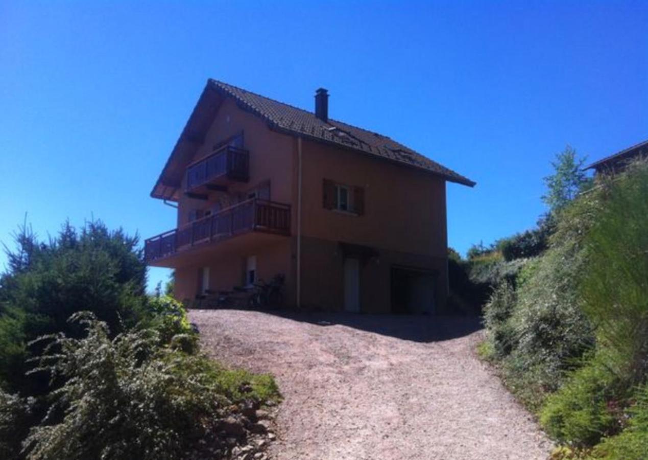 Appartement Cosy A Cornimont 30 M² Avec Terrasse Et Vue Montagne Luaran gambar