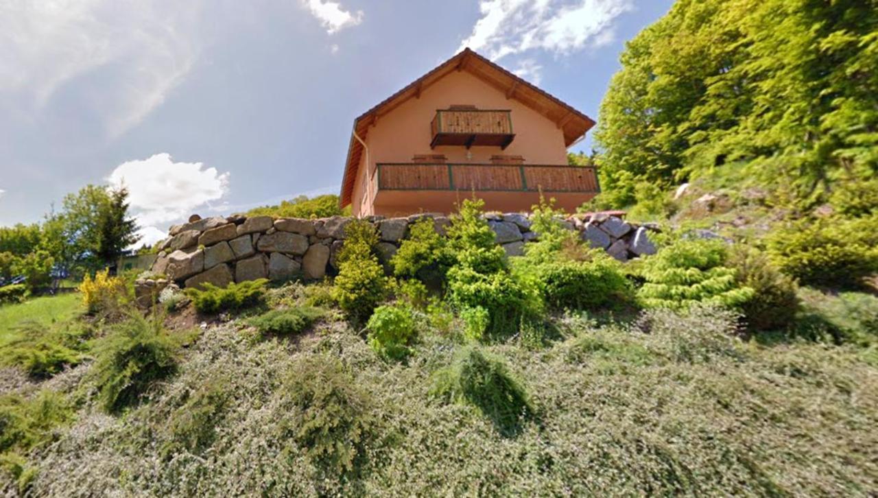Appartement Cosy A Cornimont 30 M² Avec Terrasse Et Vue Montagne Luaran gambar